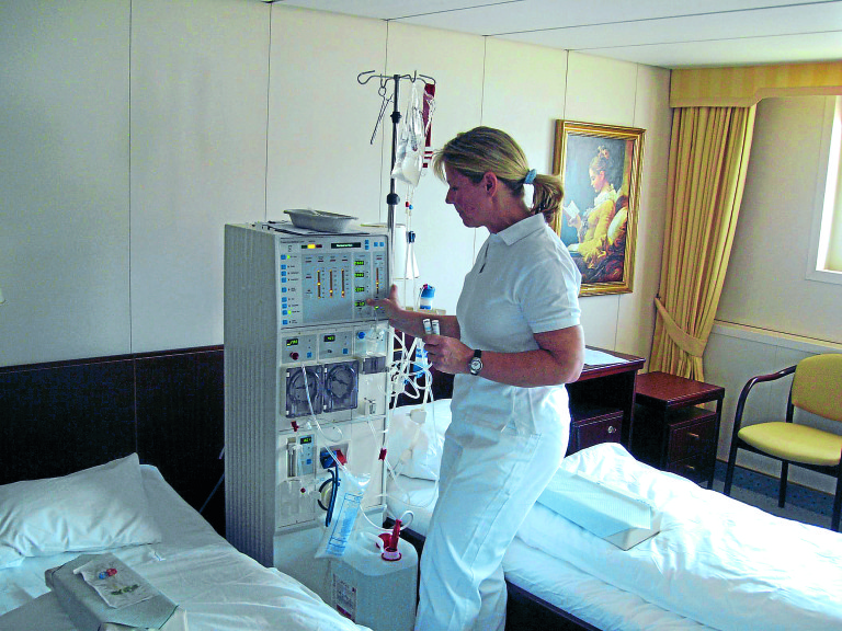 dialysis on carnival cruise ships